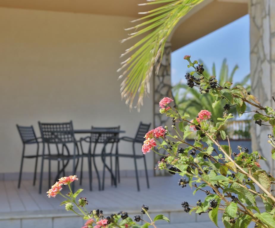 Residence Valentina Balestrate Exterior foto